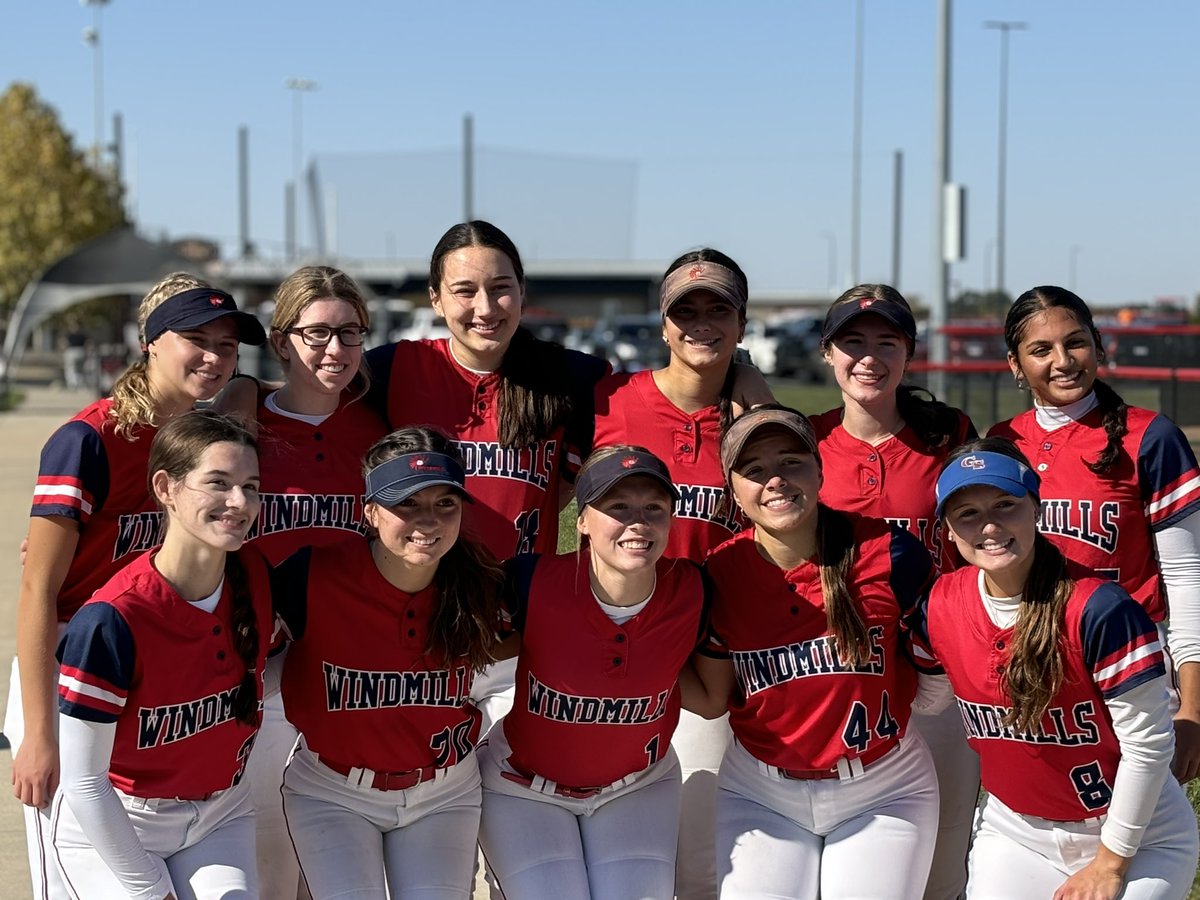 abobroff44's tweet photo. Beautiful weekend of softball at the LP4U Showcase in Peoria! We went 2-2, and I finished 6/10 with a 2B, a 💣, and 4RBIs! Thank you @WindmillsRed for a great fall season! https://t.co/9DD7pyKGtu