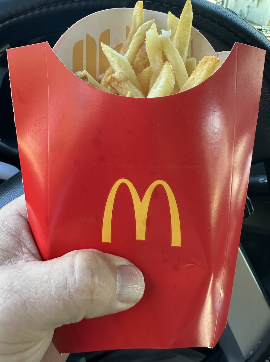 MDank9925's tweet photo. @DonaldJTrumpJr #trumpfries https://t.co/O8B166AULT