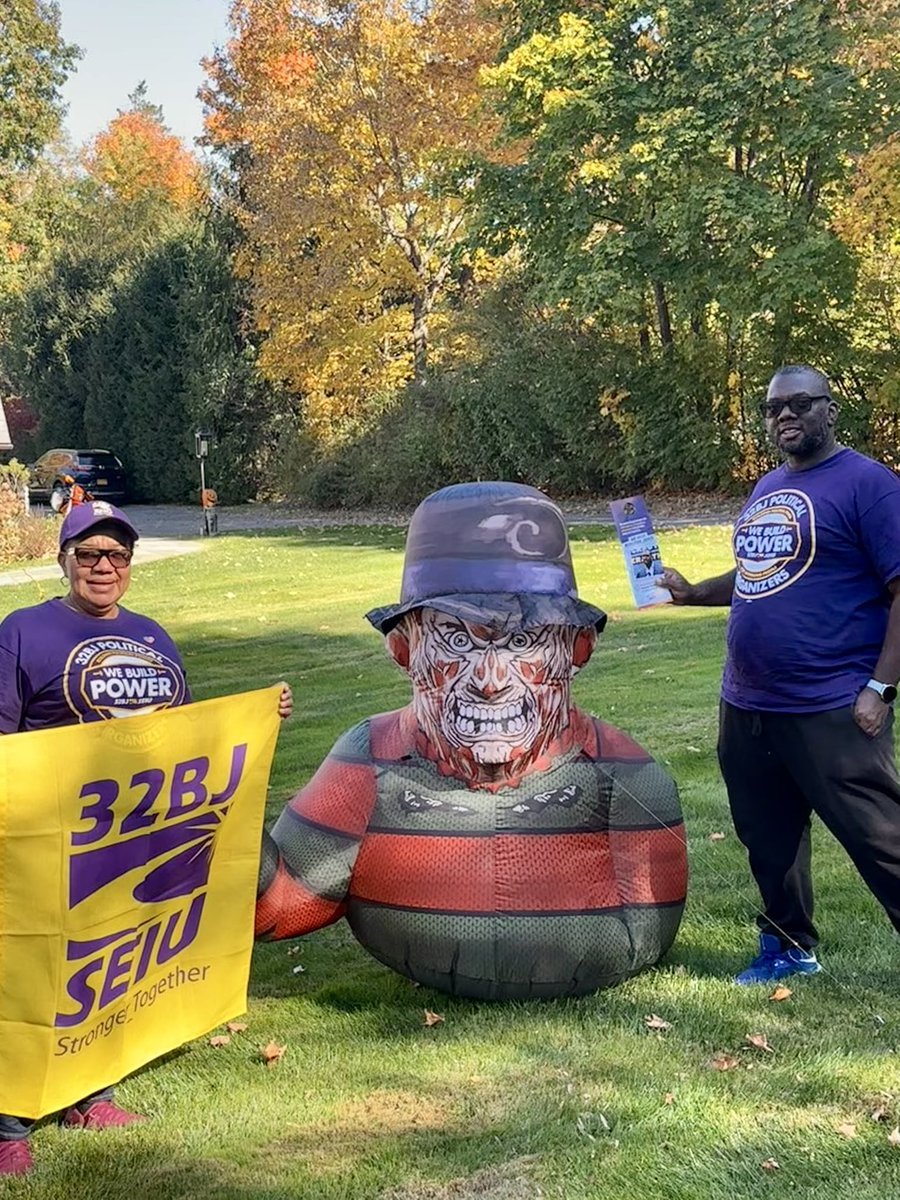 love2ref's tweet photo. Today We Took Our Canvasing & DoorKnocking Talents To Chappaqua, New York For @MondaireJones
@32BJSEIU We Don't Play💜
#vote #thisunion #ourunion #unionsforall #GOTV #HarrisWalz2024 #laborstrong #getoutthevote #WhenWeFightWeWin #ourfreedomsourfutures https://t.co/mdC6urDPKe