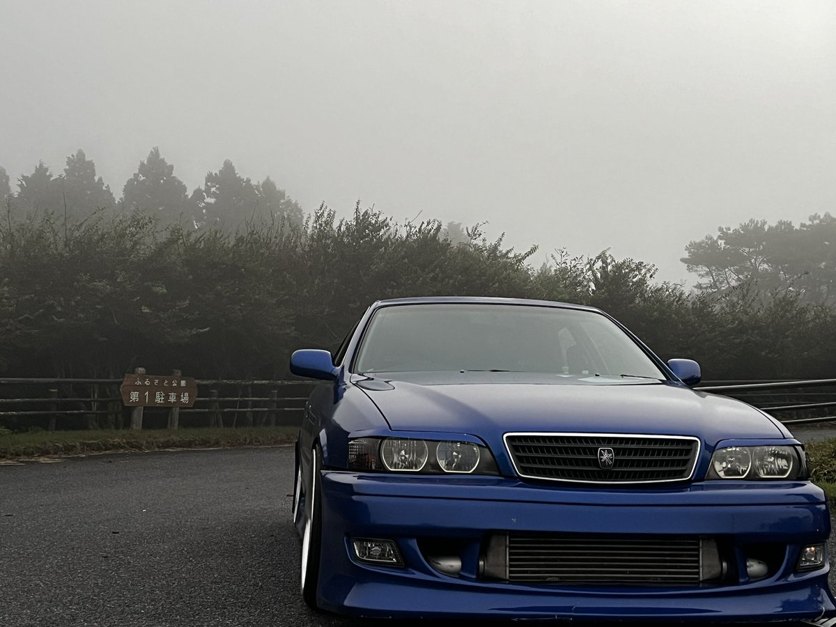 chaser___510's tweet photo. jzx100 chaser＆na6ce roadster https://t.co/ADjqY53FUa
