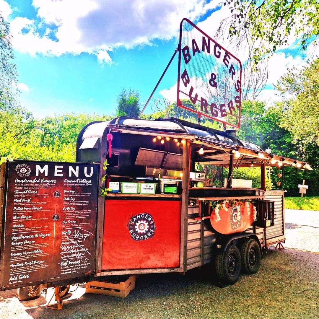 Just to get you hungry ! Bangers on the go are back Oct along with other tasty street food.

The Great Cornish Market returns to the Royal Cornwall Events Centre on Sun 27th Oct 10-3pm 
#shopping
