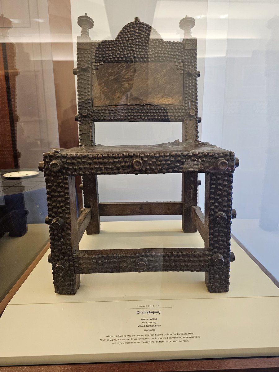 Just saw this in the World Bank building describing the Asipim chair of tge Asantes