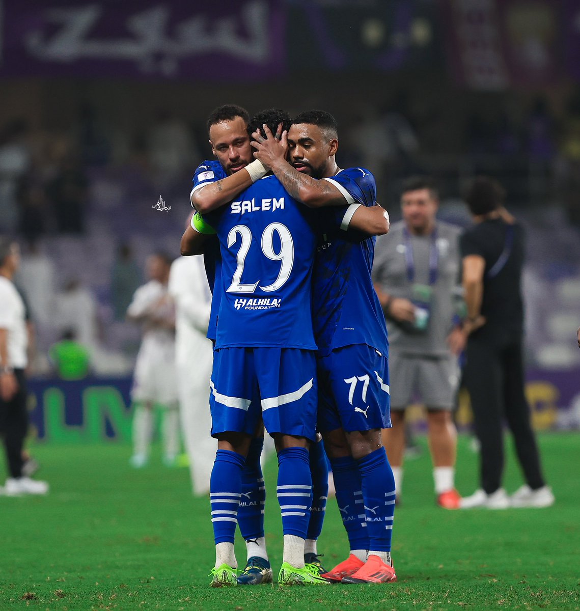 m_alnamr's tweet photo. البرازيلين نيمار ومالكوم منبهرين بسالم 🔥🔥🔥🔥@salem_d29 https://t.co/eahsen9gXt