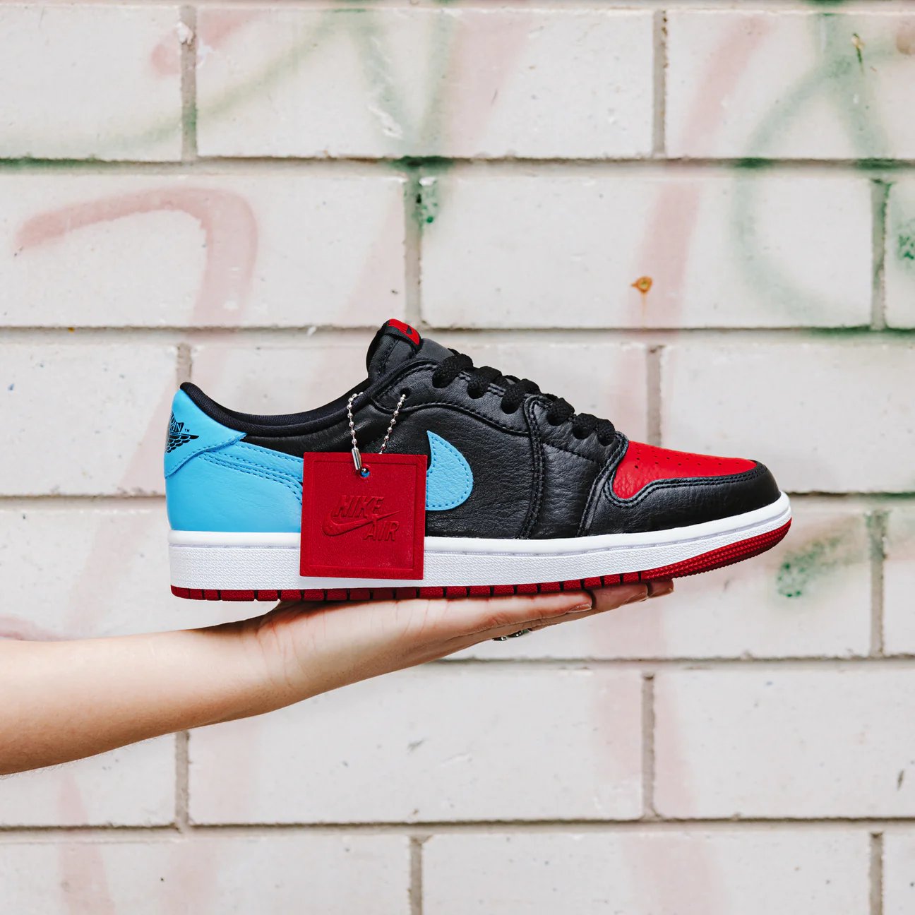 JustFreshKicks on X Wmns Air Jordan 1 Low OG UNC to Chicago on sale for only 49.98 Link https t IkPRgqNf4v https t oWbfKv77Xt X