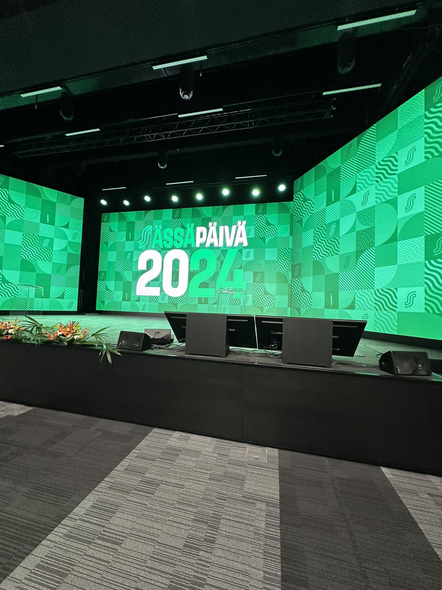 Huomenna koittaa odotettu #ässäpäivä 2024 💚

Kaikki on jo valmiina Messukeskuksessa. 🔥

Tilaisuuteen voi osallistua myös livestreemattuna ja keskustella tapahtuman viestiseinällä ja somessa tunnuksella #ässäpäivä 🗣️

Tulethan moikkaamaan? 😘

#ässäduunissa #yhteistyö