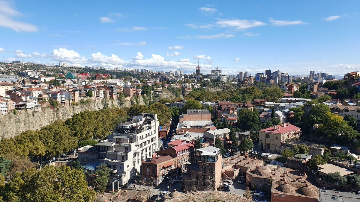 giorgioarch's tweet photo. Tbilisi, capitale della Georgia fin dal 455 d.c., sul fiume Kura🇬🇪  #tbilisigeorgia #tibilisi https://t.co/Rz2DNbQxFN