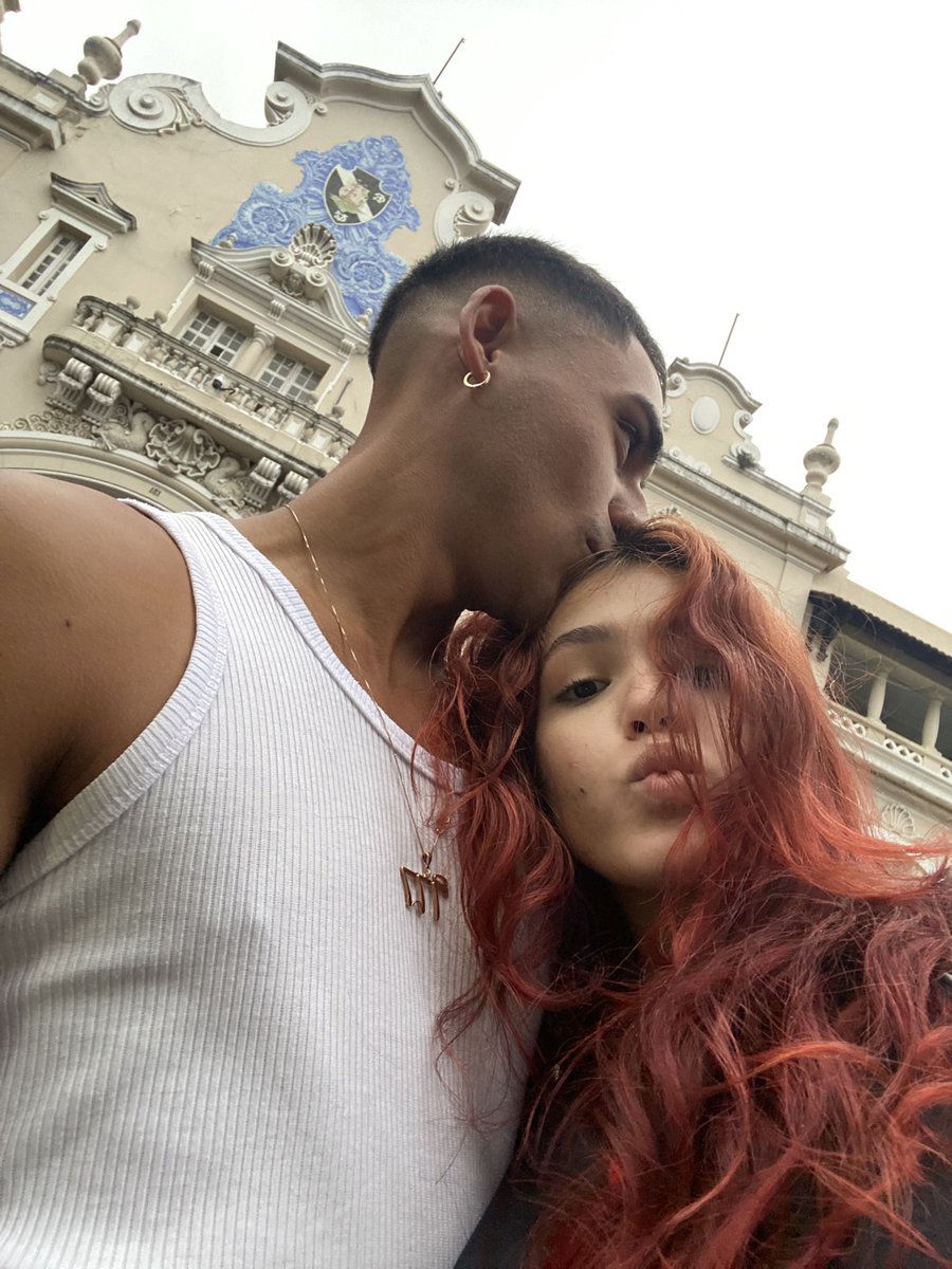 itgirldobr's tweet photo. vcs pelo jeito nunca vão saber o que é fazer de tudo pra ver a pessoa que vc ama sorrir, nunca vão saber o que é amar e ser amado e vão morrer sozinhooooooos!! https://t.co/J0WH3tdDM7