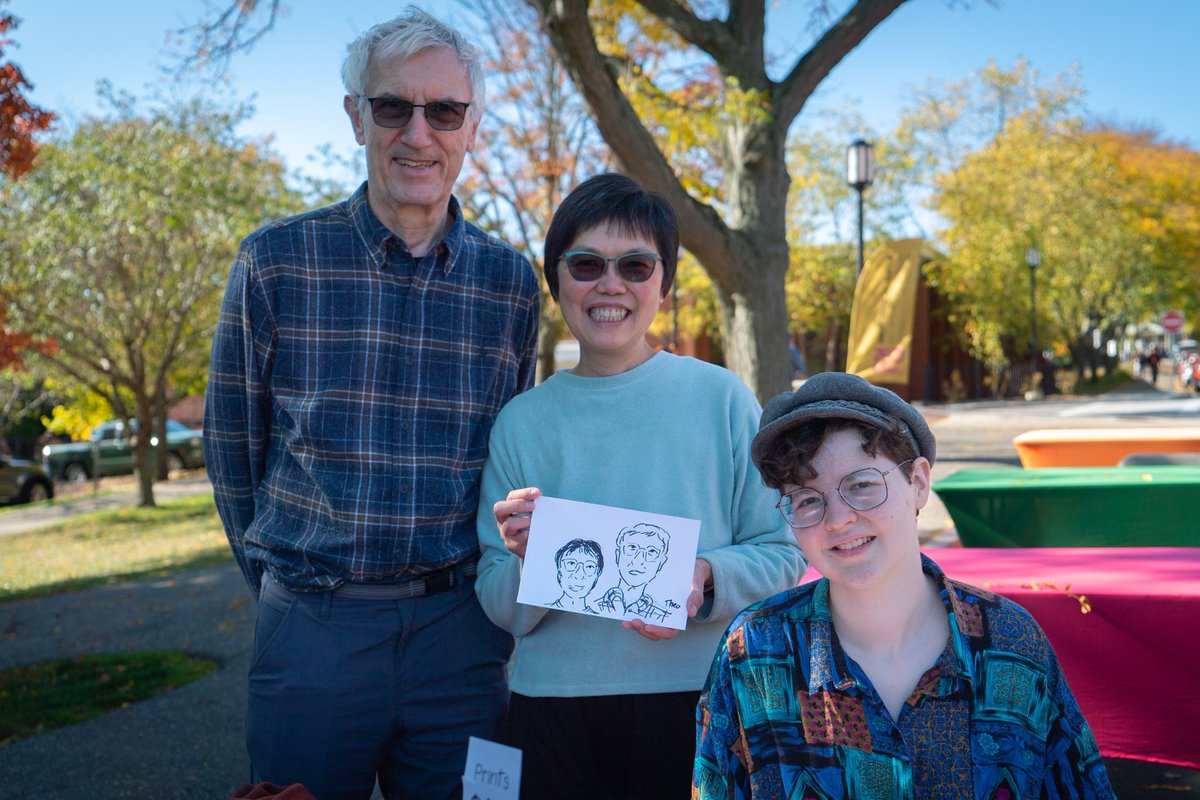 Shoutout to everyone who made it to last weekend’s Sidewalk Sale! 

Perfect weather + good vibes = an awesome day. 🙌 

Photos were captured by Jake Ren, BA '27