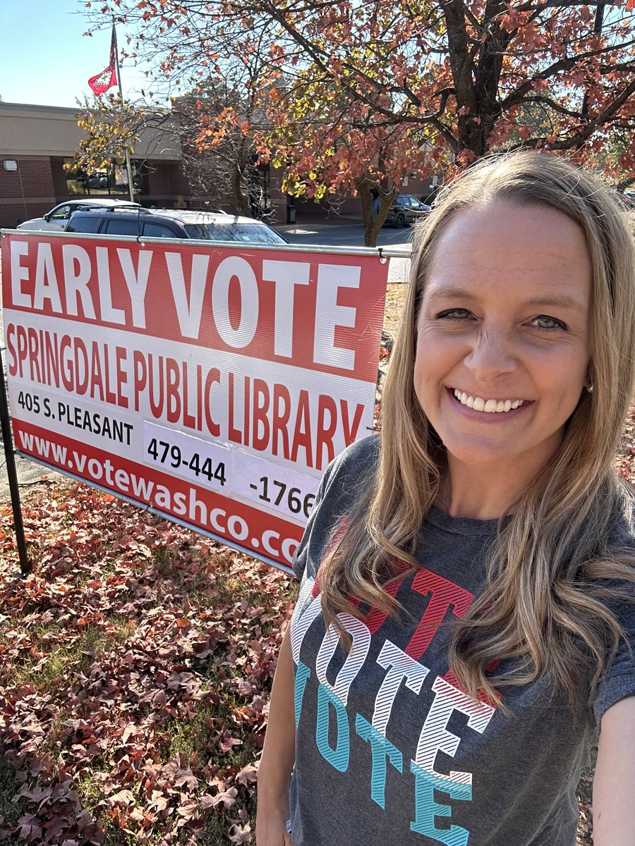 Time to vote, Arkansas! 💙🇺🇸🗳️