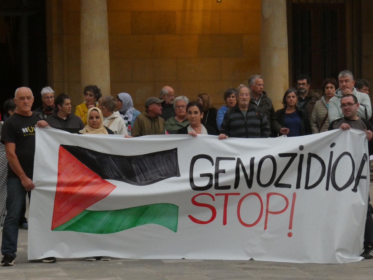 ehbilduelgeta's tweet photo. #Elgeta tik ere ozen diogu, #Palestina askatu! Genozidioa stop!

#FreePalestine
#StopGenocide https://t.co/9ik335Y6Fj