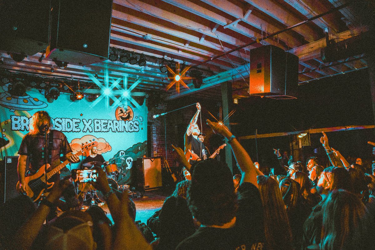 Broadside_'s tweet photo. Thank you Jacksonville! 

Texas shows start tomorrow -

HOUSTON➡️SAN ANTONIO➡️DALLAS

📷: @__kidleo https://t.co/J9Z2L2B1J7