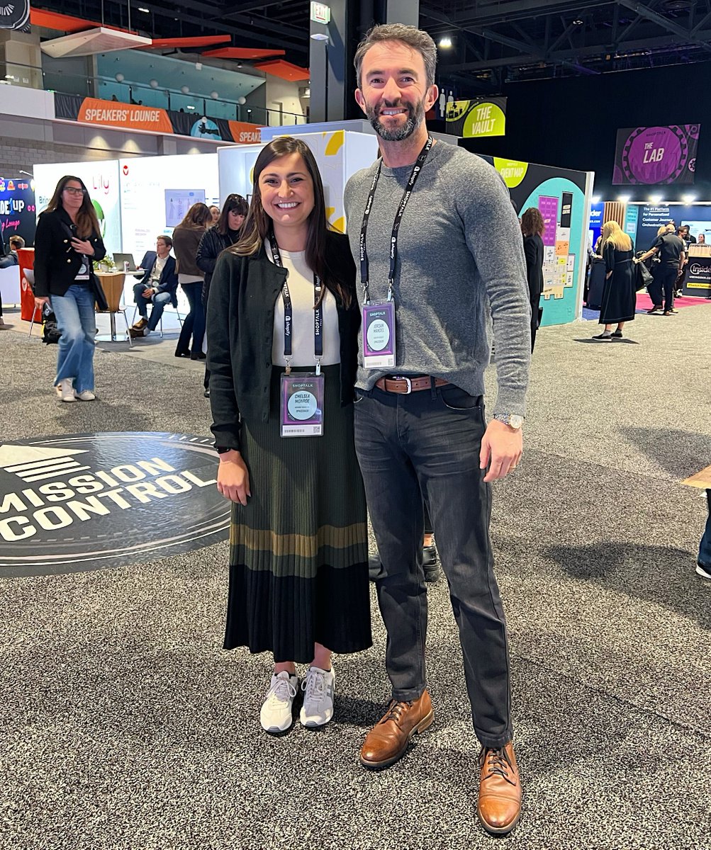 Spaceback's tweet photo. Our team had a blast at @shoptalk! 
From engaging sessions to productive meetings with new connections &amp; a birthday dinner for some of our team members, it was a jam-packed few days in the windy city. Thanks for putting on such a great retail event, #ShoptalkFall! 🔥
#retail https://t.co/3aJGDNuPRZ