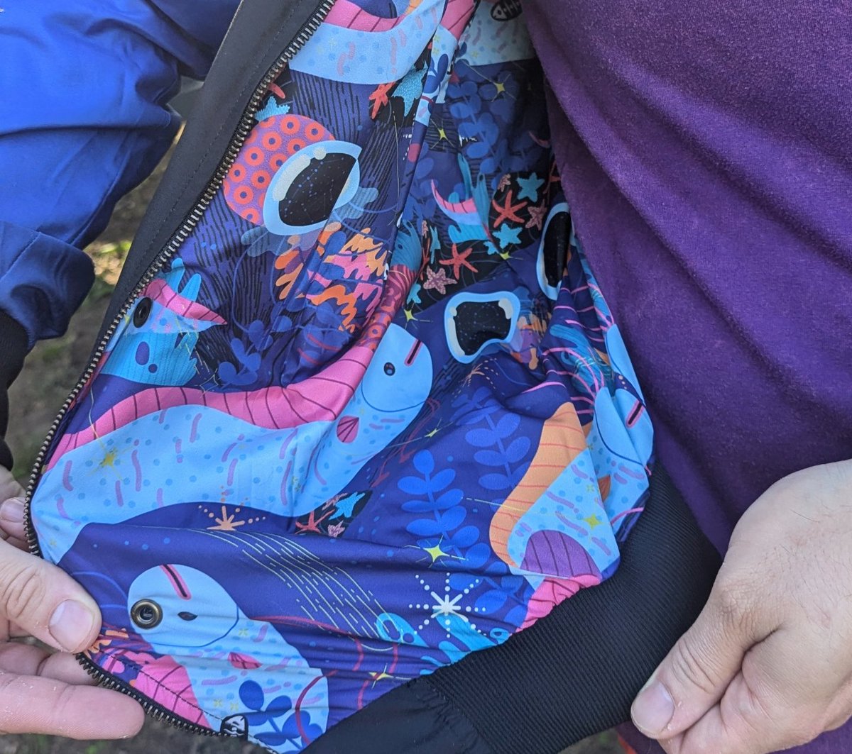 "An Ill omen this way comes..."
A super adorable omen that is! Jacket collab coming soon with interior illustration and more embroidery art by <a href="/lauraillustrate/">laura</a> !