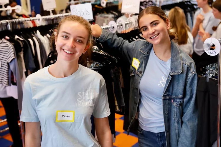 Congrats to JoJo F. '26 &amp; alum Brooke F. '24 for making People Magazine's Girls Changing the World list!  Brooke &amp; JoJo started a club to help support their org, SheStyles, &amp; have held several pop-up shops to bring clothing to teens with limited resources: bit.ly/4eOqGy7