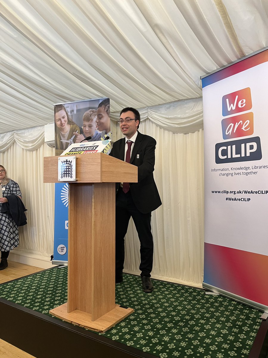 RPPS_Library's tweet image. Inspirational reception @UKParliament today with @cilip @uksla @GreatSchLibs @youthlibraries @readingagency & many #librarians Thank u to the MPs who attended #librarieschangelives @FloEshalomi @larry_turner plus @Bobby_Seagull - they spoke w.incredible passion about #libraries