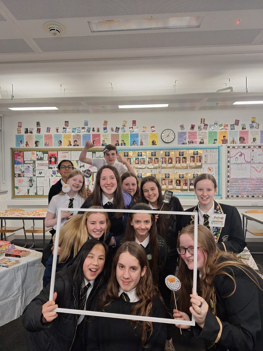 DHSFifeEnglish's tweet photo. It was lovely to meet so many of our future S1 pupils this evening! A massive thanks to our Book to the Future team for their bookish enthusiasm all night! https://t.co/0tb1sNlqyW