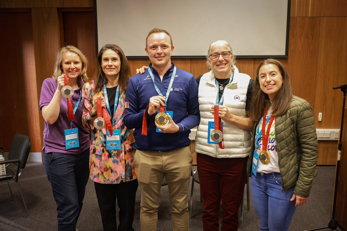 DebStudioTen's tweet image. Sporting Pride X Sport Ireland #LetsGetVisible Day on Saturday October 19th. 🏳️‍🌈🏳️‍⚧️ 

It was a great honour to have Katie-George Dunlevy  &amp;amp; Linda Kelly speak about their incredible paralympics journey 👏🏻🏅💪

#SportingPride