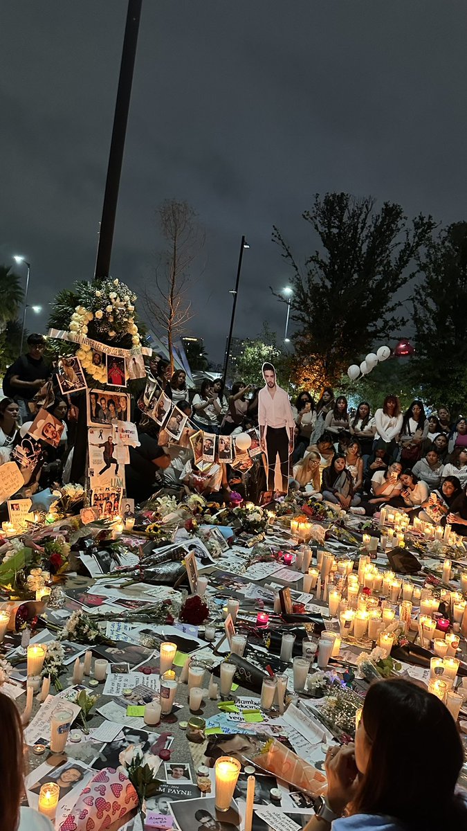 Memorial for #Liam_Payne 

Monterrey, Mexico. 🤍🕊️🫶🏻