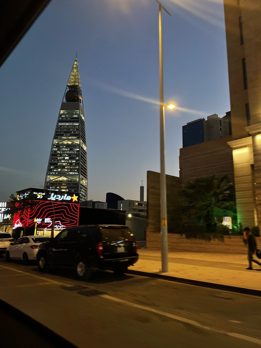 mphyal's tweet image. Oct🍁