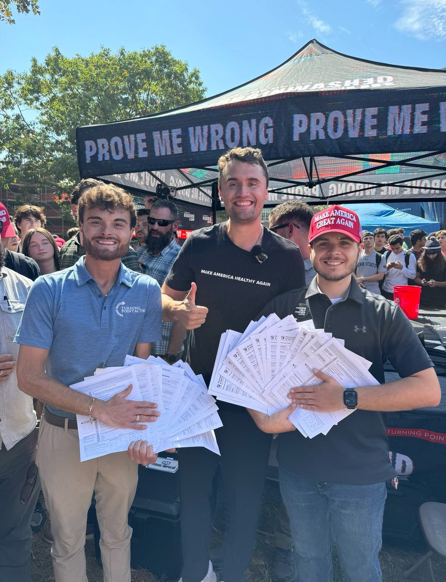 NFormicaGOP's tweet image. HUGE ACHIEVEMENT! ‼️
My name in Noah Formica. I am a GEN Z Republican from Pittsburgh, Pennsylvania.
I have officially registered 3️⃣0️⃣0️⃣0️⃣ VOTERS since the start of 2024! 🔴
My initial goal was to register 1️⃣0️⃣0️⃣0️⃣ voters, but I TRIPLED it!
@TPAction_ is working OVERTIME to…