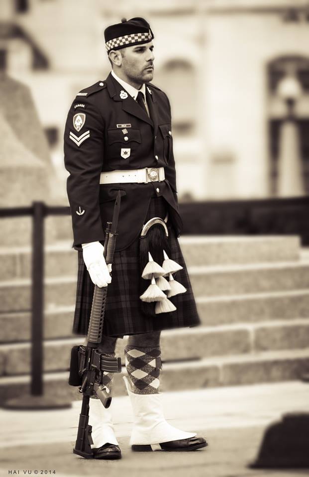 Army_Comd_Armee's tweet photo. 10 years ago, Cpl Nathan Cirillo's lost his life in an act of terrorism while he performed his duties as a sentry at the Tomb of the Unknown Soldier. 

My thoughts are with his family and friends who continue to cope with this terrible loss. We will continue to honour his memory. https://t.co/Mj0lG3Q2jO