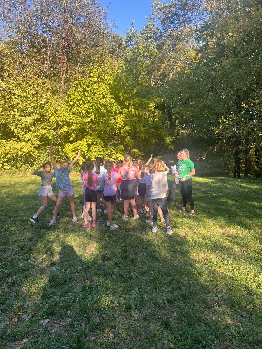 YoungmanTeach's tweet photo. Beautiful day for girls on the run! #TuckahoeRocks https://t.co/gIw4ODdFhw