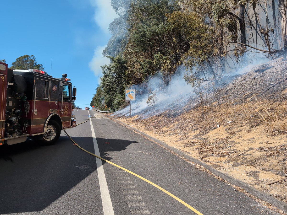 ‼️ Traffic Alert 🚨 The far two lanes on NB HWY 1 near Buena Vista Dr. are closed due to multiple fires. 🔥 Please be patient as our firefighters work to extinguish them. 🚒 Avoid the area and stay tuned for updates on reopening. Stay safe! #TrafficAlert #HWY1 #CHP
