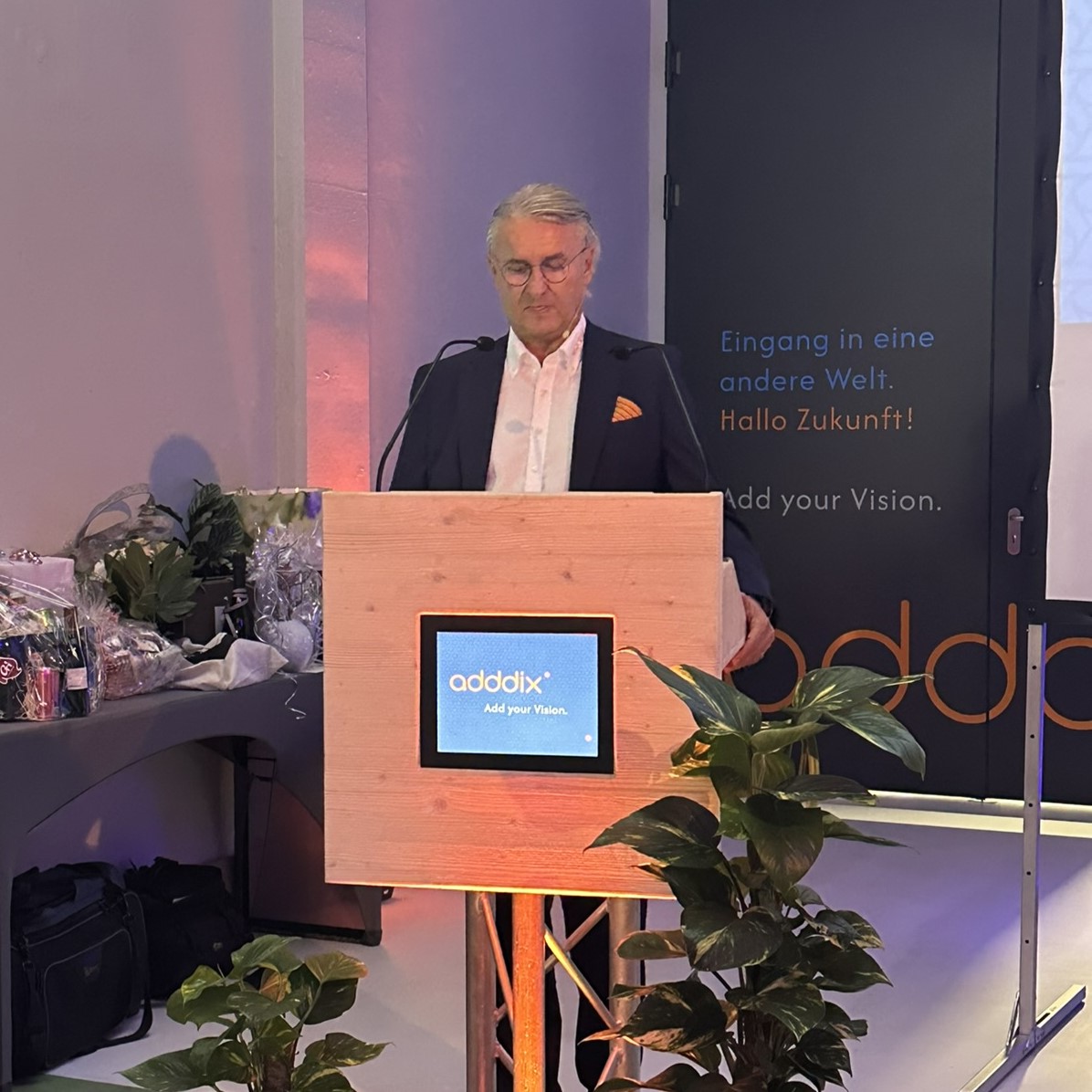 Michael Bitzinger tweet media