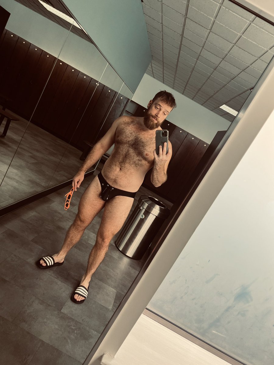 TriflingFuxkboy's tweet photo. 5’11.5 https://t.co/rRh8Bftmv3