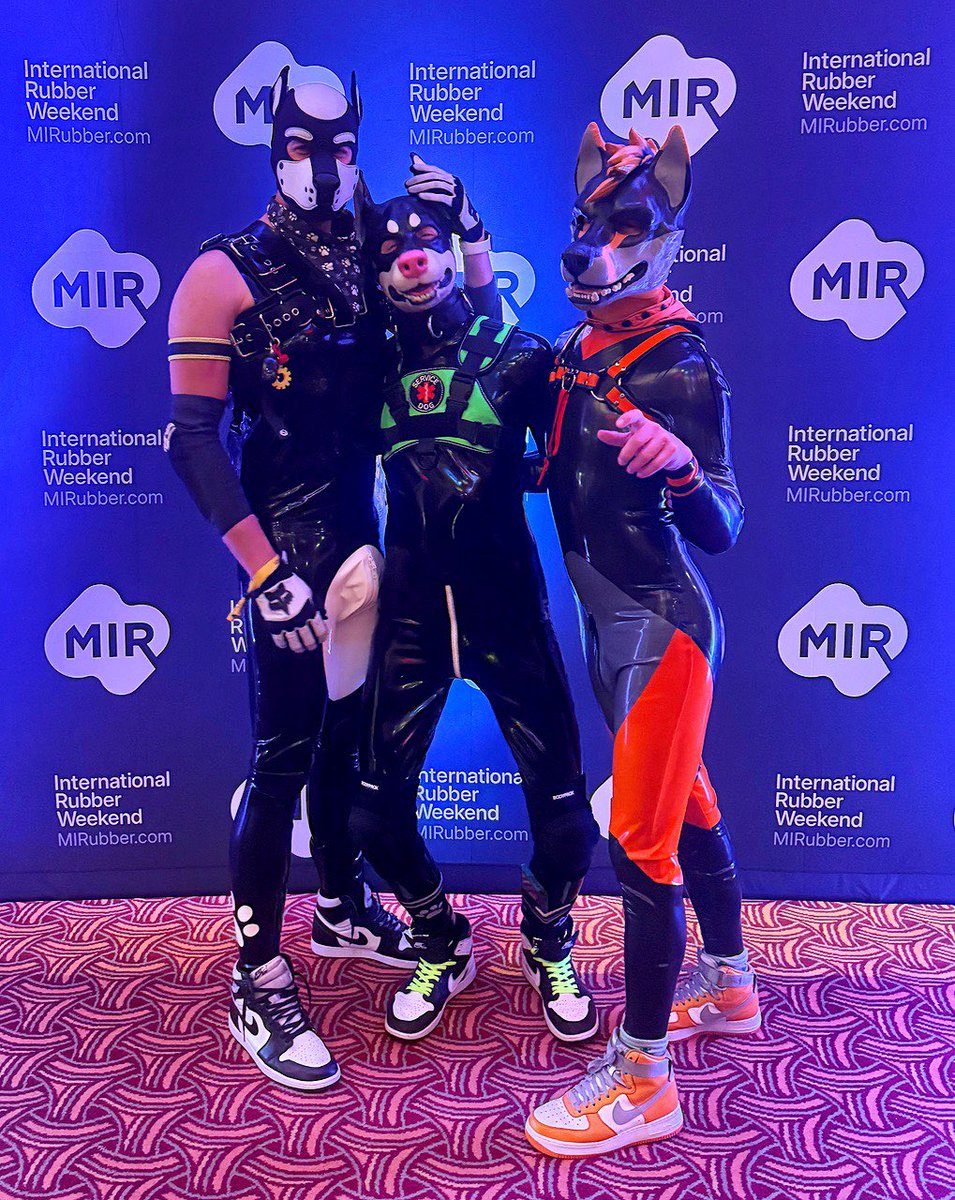 56 hours in rubber ✅ 
96 hours cheepupping ✅ 
&gt;50% of time living in latex ✅ 

My skin isn’t happy, but I am 😋 thank you all for making my first #MIR special 🧡✨ 

🐕: <a href="/Sikarets/">Sika</a> <a href="/CreamFilledPup/">Pup Oreo 🔜 BFC</a>