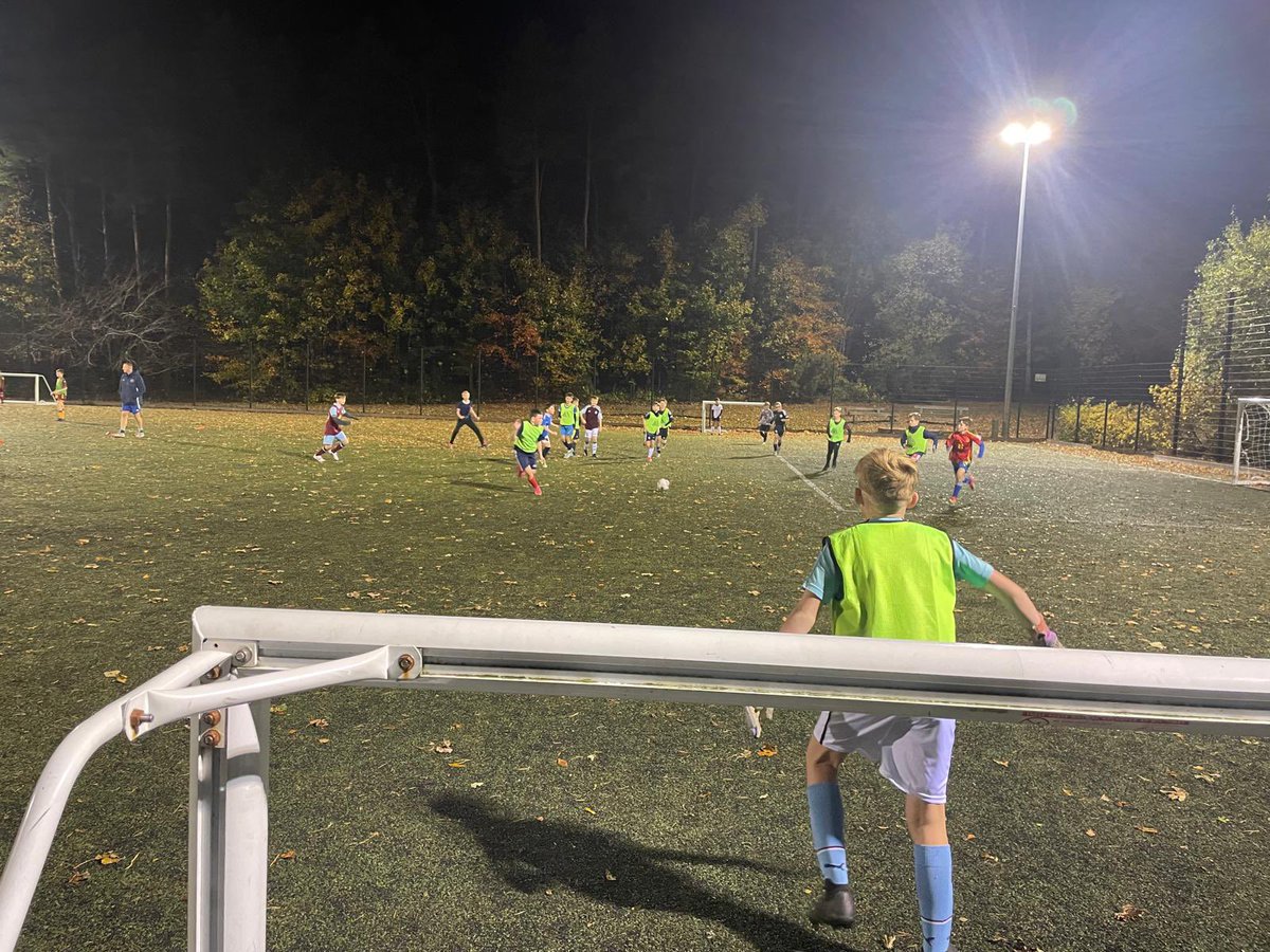 <a href="/bcfcfootball/">banchorycommunityfc</a> delivering  extra football sessions for our U13’s thanks to <a href="/ScottishFA/">Scottish FA</a> <a href="/ScotFANorth/">North</a> <a href="/scottishgas/">Scottish Gas</a>