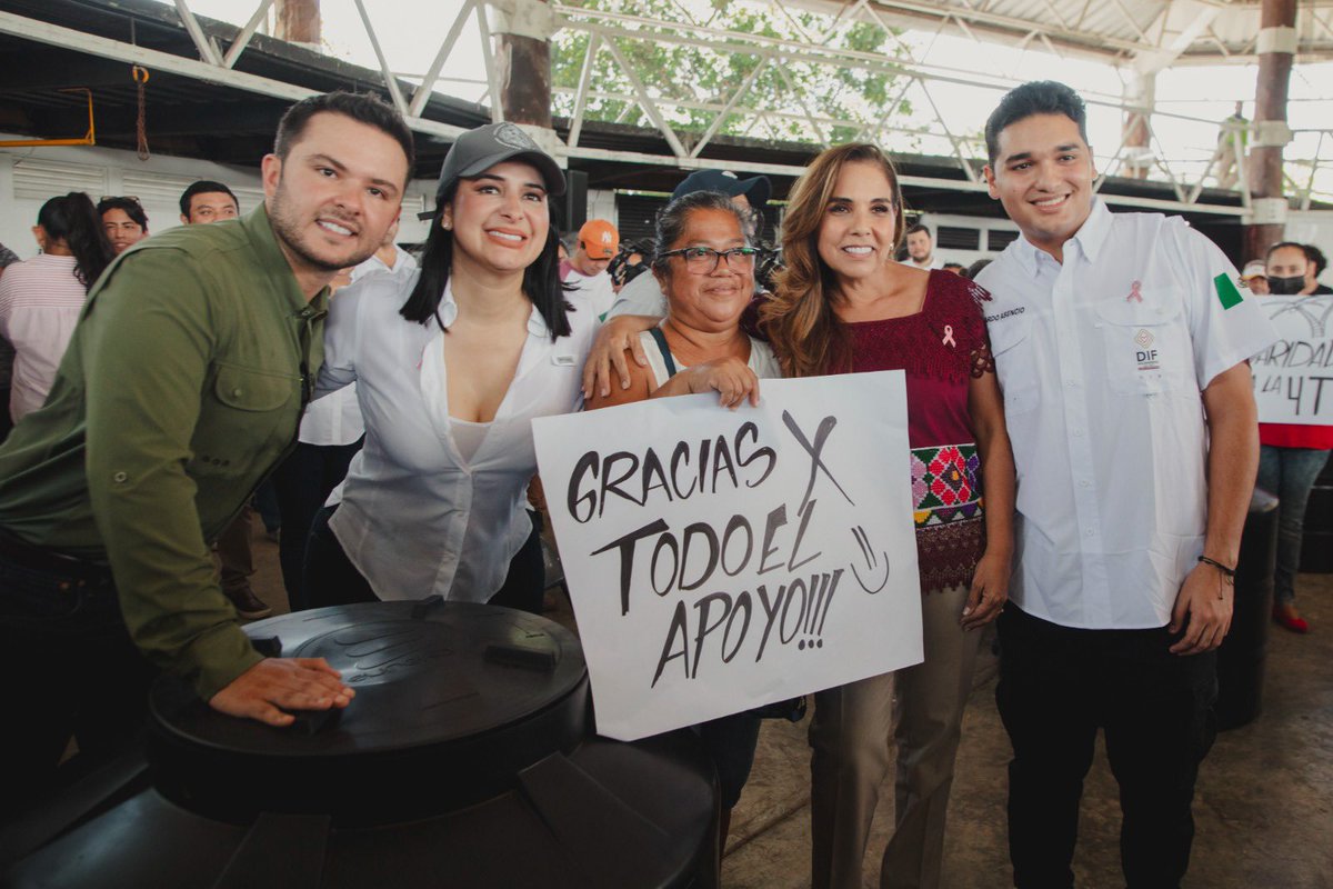 ¡Hoy estamos muy agradecidos con nuestra querida gobernadora <a href="/MaraLezama/">Mara Lezama</a> por hacer posible que el #Bienestar llegue a nuestras vecinas y vecinos de #Solidaridad a través de la #CaravanaDelBienestar! 🙌🏽

Sillas de ruedas 🦽, lentes 👓, actas de nacimiento, tinacos, triciclos de
