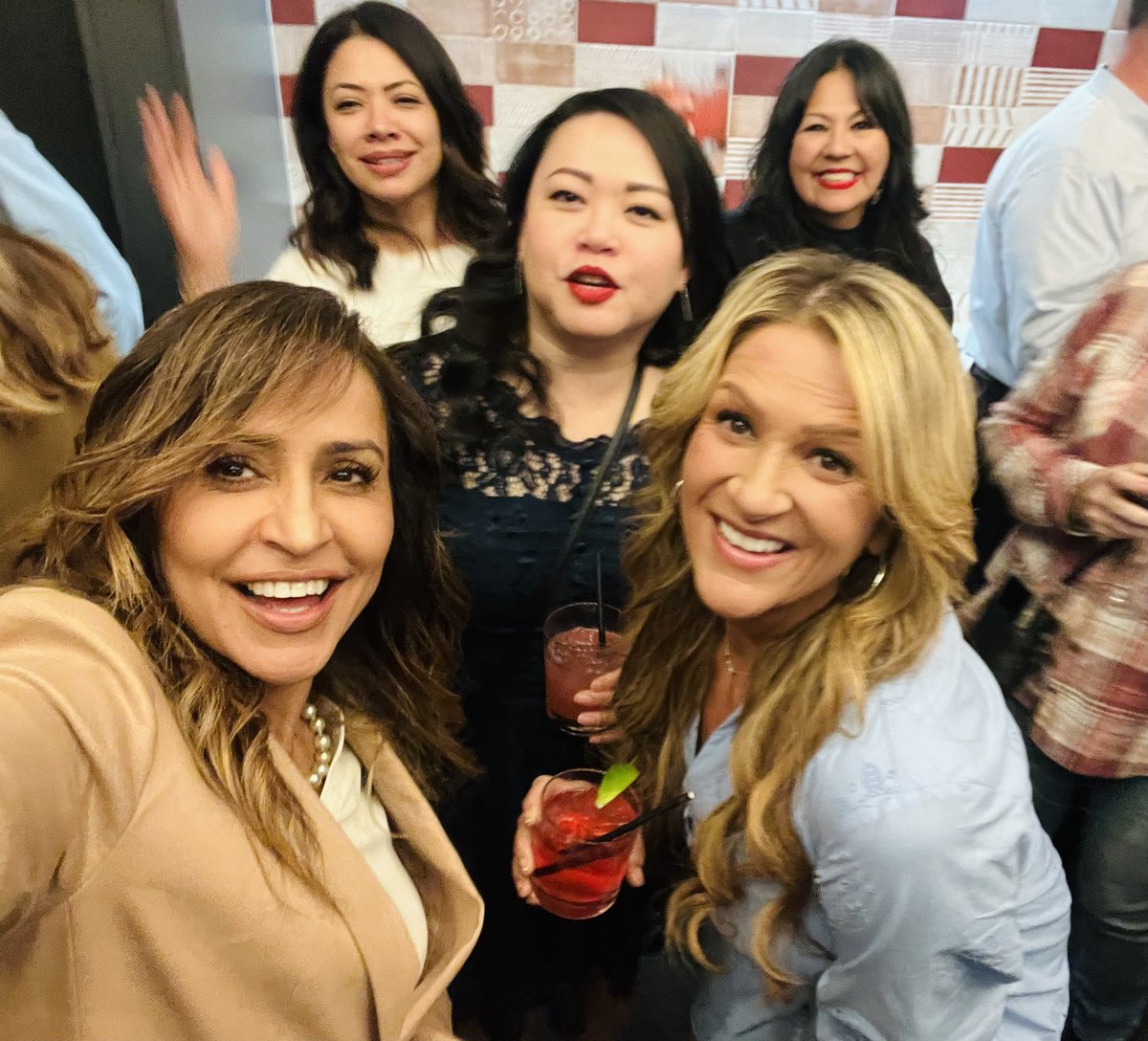 Dr. Emy Flores (@emyflores5) on Twitter photo Outstanding CalSupts Conference!
It was an honor to collaborate w/<a href="/Supt_SBUSD/">Jose A. Espinoza</a> & @DonAustin_SUP in organizing this event. Special thanks to presenters & all who helped make conf. a success.
So great to see Superintendents engage in key discussions & strengthen their networks. Outstanding CalSupts Conference!
It was an honor to collaborate w/<a href="/Supt_SBUSD/">Jose A. Espinoza</a> & @DonAustin_SUP in organizing this event. Special thanks to presenters & all who helped make conf. a success.
So great to see Superintendents engage in key discussions & strengthen their networks.