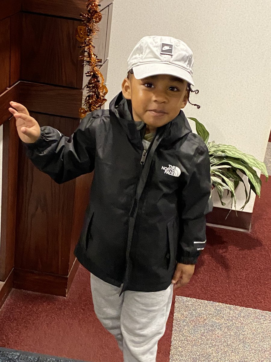 36_24_36_'s tweet photo. Just me & my favorite little person today. 🤞🏾❤️ #Outsidenotin https://t.co/5I6DaOqq5C