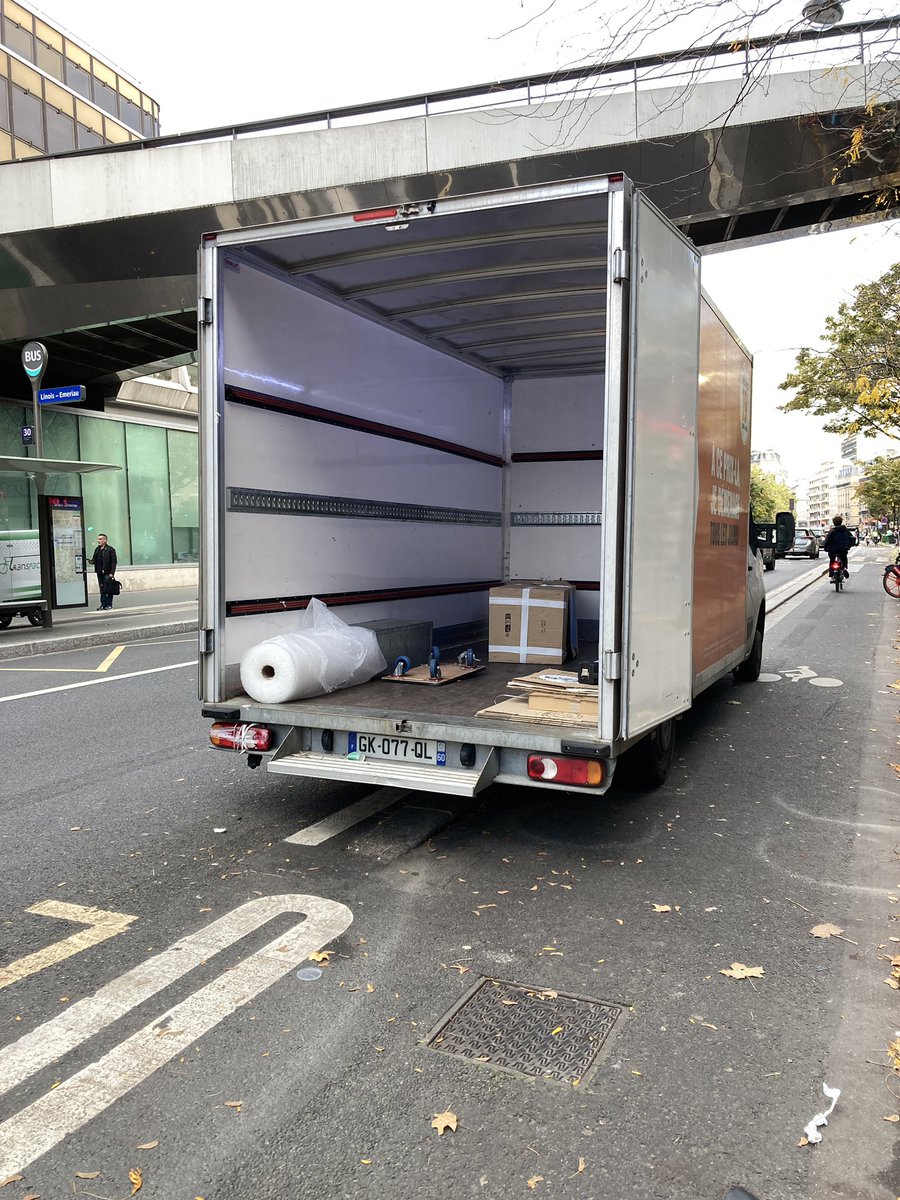 raphaelleberg's tweet photo. Festival de #gcum sur les pistes et bandes cyclables du 15eme aujourd’hui ! https://t.co/HrWvCBuzNc