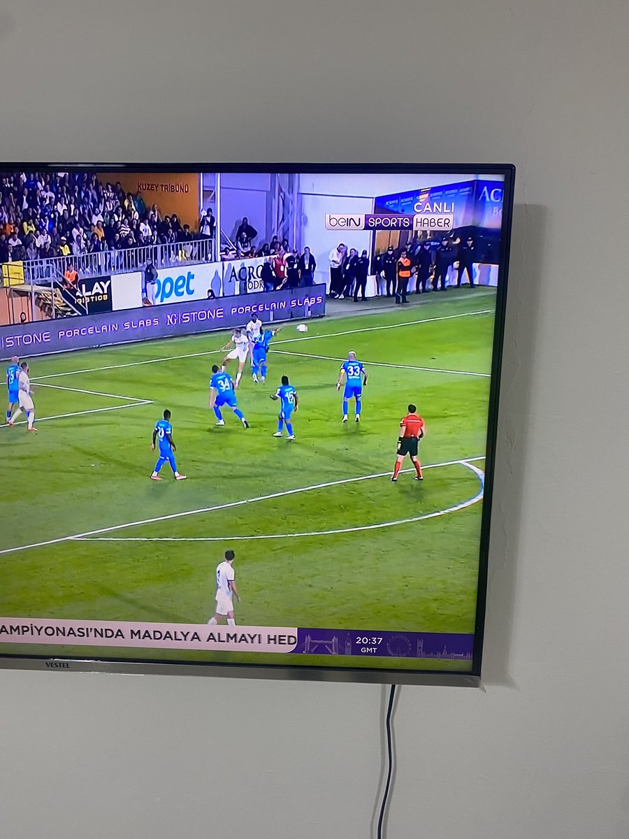 dadasturkey's tweet photo. @DigiturkDestek  sporun yıldızı paketim mevcut üç gündür maçları seyredemiyorum diğer kanallarda sinyal seviyesi yeterliyken nedense ücretli olan kanallarda sinyal seviyesi yeterli olmuyor. Sorunumu çözün lütfen tüketici hakem heyetine başvurmayı düşünüyorum https://t.co/Td4MARkqG7