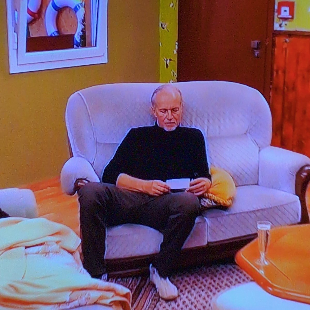 theshroomlife's tweet photo. Lasst uns alle den Traum wahr machen und Jochen zum Sieger krönen! 🏆🔥🤞 #TeamJochen #PromiBB @promibb https://t.co/4V6ouj0ZY7