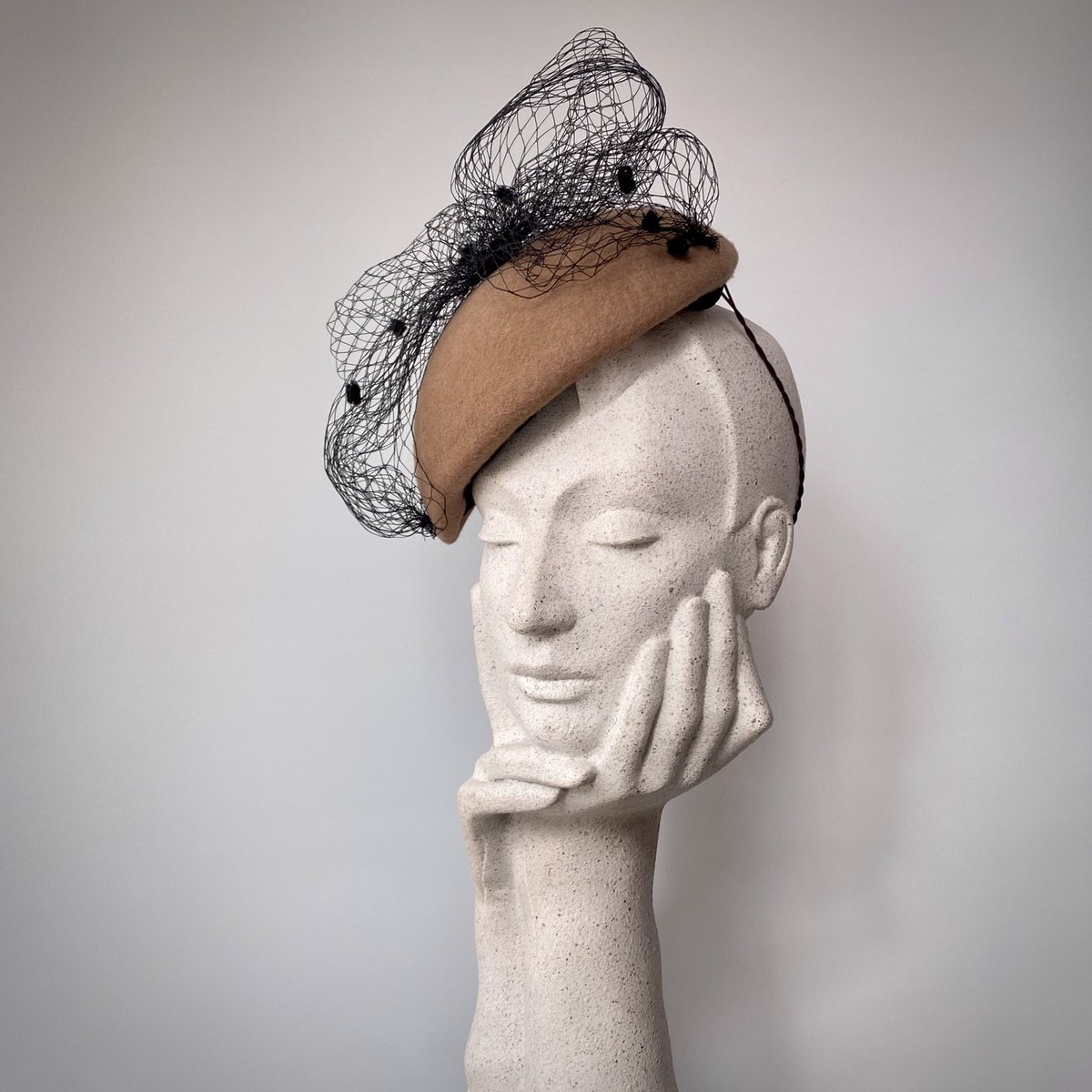 FoxSheltonBrent's tweet photo. Celebrate our love for felt. Discover the versatile & elegant teardrop-shaped designs,each handcrafted & unique.Explore more & get 10% off when you sign up! 👇👇
🛍️ https://t.co/1t0JlRtdAu
#FeltHat #Felt #Handmade #Felting ##fabric #hat #HatShop #hats #fotf #CheltenhamFestival https://t.co/WYu04Baxod