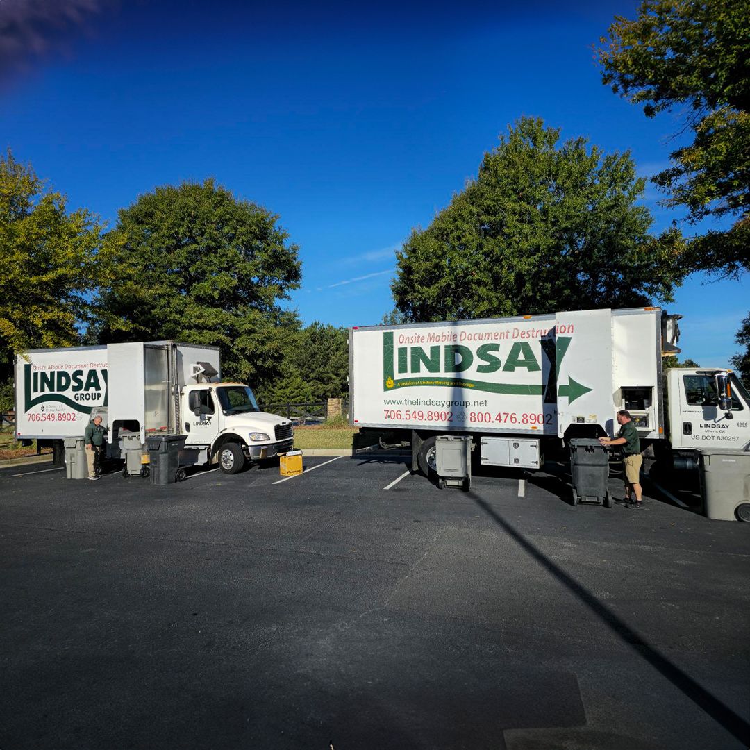 banksouth's tweet photo. Over 150 individuals stopped by to shred documents during Shred Day! Thank you to the Lindsay Group for handling the shredding process and to the members of Iota Psi Omega Chapter of Alpha Kappa Alpha Sorority for all their help. We'll see you in the Spring!
#BankSouth #ShredDay https://t.co/zpk6AIRoU8