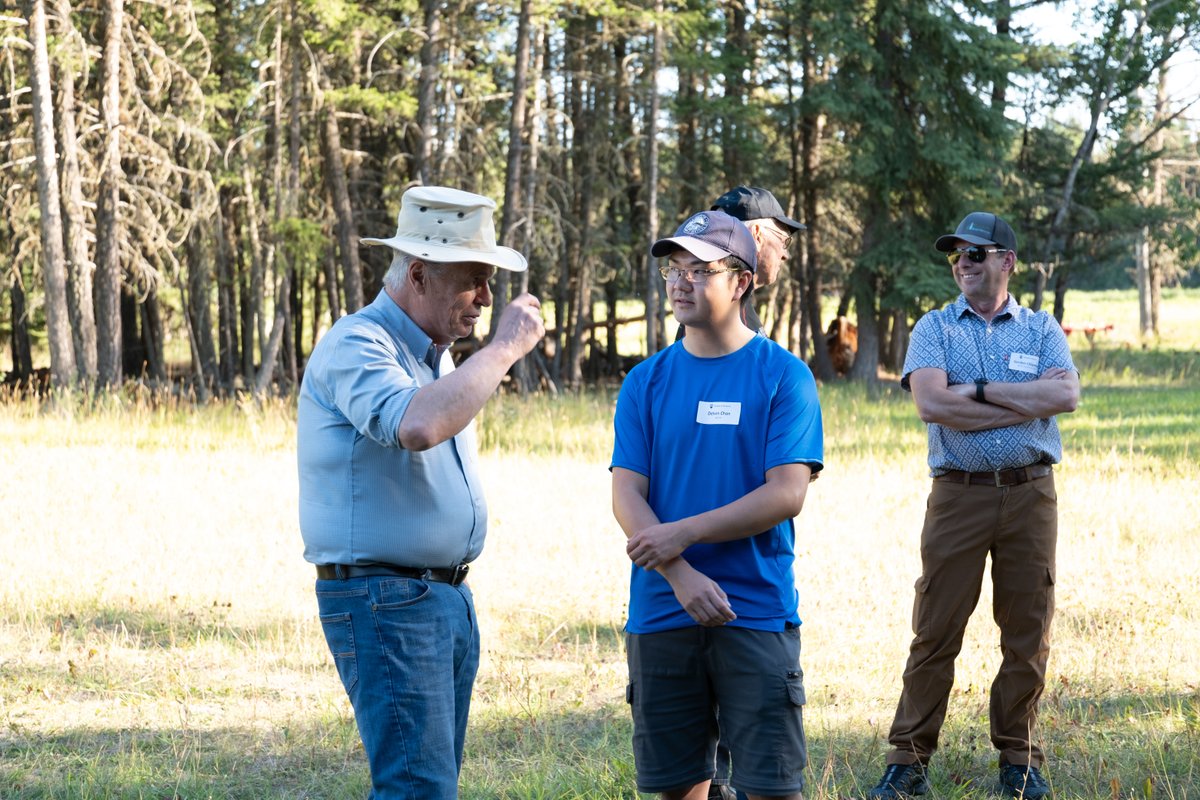 UBCForestry's tweet photo. Bridging the gap between generations of our #UBCForestry family.🤝

Earlier this fall, we welcomed alumni and current students at the Alex Fraser Research Forest to catch up and connect.🌲

Thank you to everyone who joined us and shared their wisdom with our FRST 351 students.🏕️ https://t.co/dp9HPWZmvc