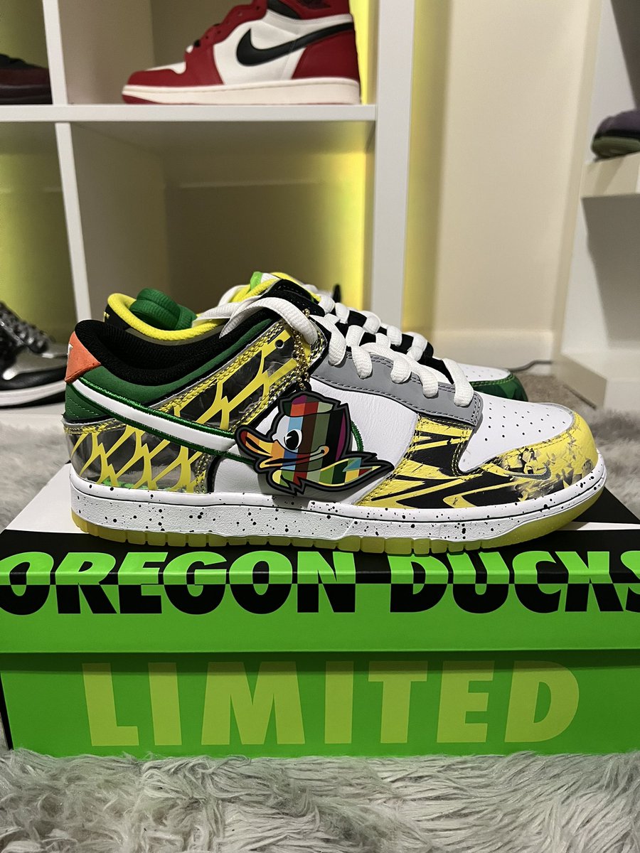 JsAllday31's tweet image. #mailcall These are exceptional 🔥.. Nike was in their bag for these.. It’s like an SB with the padding and semi-fat tongue.. @snkr_twitr  Thank you for reminding me to enter on GOAT!!!