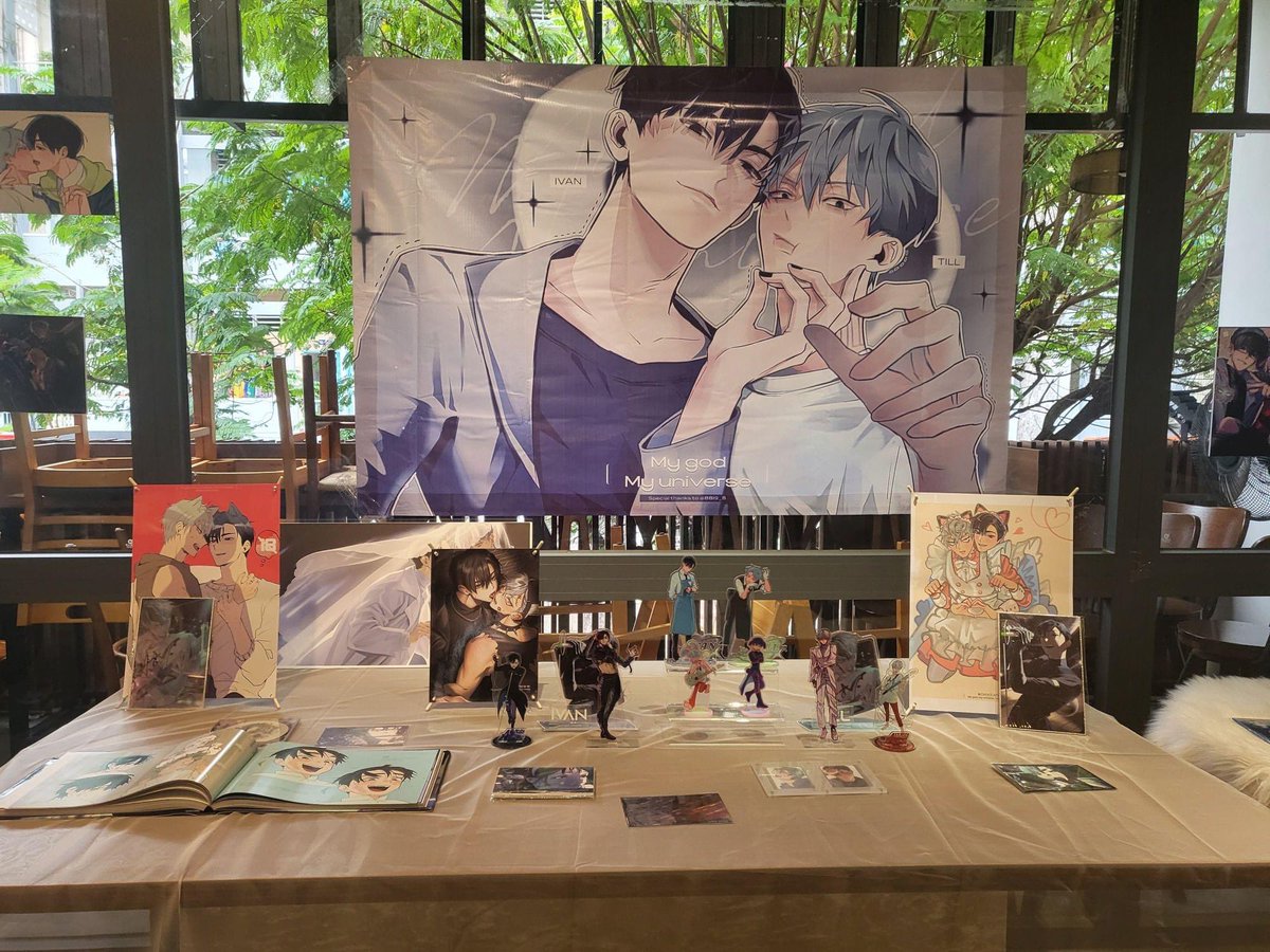 _lapaix5813's tweet photo. MY GOD, MY UNIVERSE - FREE GIFT EVENT FOR IVANTILL in HCM, Vietnam (a thread)

Hosted by: @NhatVy930812 

Thank you for coming and enjoying this moment with us 🫶🏼 Special thanks to all the amazing artists who allowed us to use their artwork at the event 😭💖 https://t.co/d9HDeaMQid