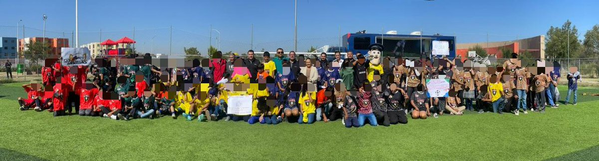 sspdgo's tweet image. 2/2 #CopaEstataldefutbol @Vive_Dgo @gobdgo en el fraccionamiento Río Dorado #SSPDgo  #SubsriadePrevención