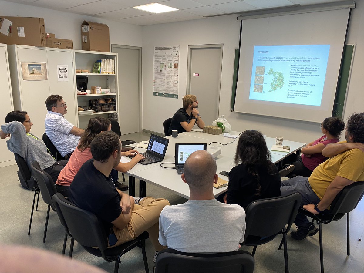 Lluís Coll (@lcoll_) on Twitter photo Great to welcome <a href="/MessierTreeEco/">ChristianMessier</a> today at <a href="/ETSEAFIV_UdL/">ETSEAFIV_UdL</a>! We shared our lab’s research and invited him to give a talk on forest management and biodiversity to our forestry students.
Sorry for the busy schedule, Christian, especially with the jetlag…🙏🏻😬 Great to welcome <a href="/MessierTreeEco/">ChristianMessier</a> today at <a href="/ETSEAFIV_UdL/">ETSEAFIV_UdL</a>! We shared our lab’s research and invited him to give a talk on forest management and biodiversity to our forestry students.
Sorry for the busy schedule, Christian, especially with the jetlag…🙏🏻😬