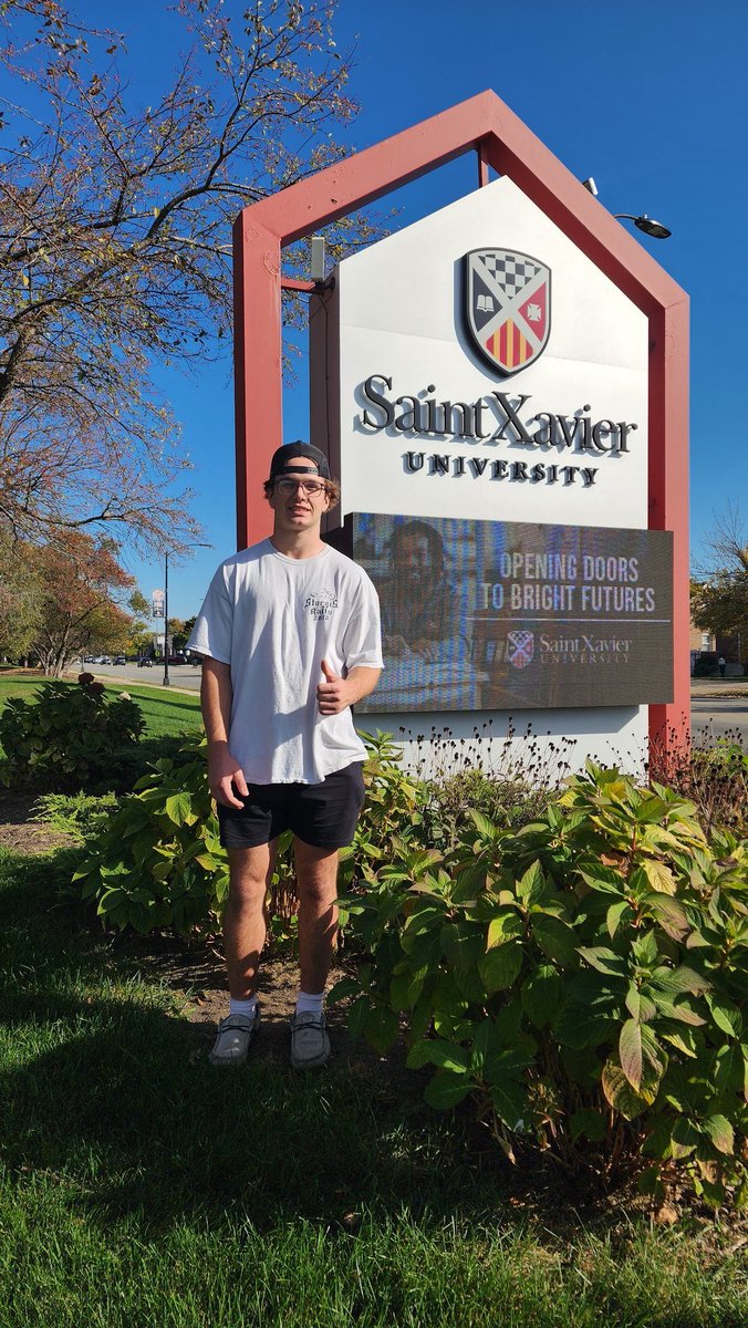 PatrickO2006's tweet photo. Visit today at @SaintXavier. Thank you @SXU_XCTF @CoachRickTorres and @CoachKowalczyk for having me out and for the tour of your campus and facilities!
#gocougars #throwers https://t.co/qc28W2kcgj