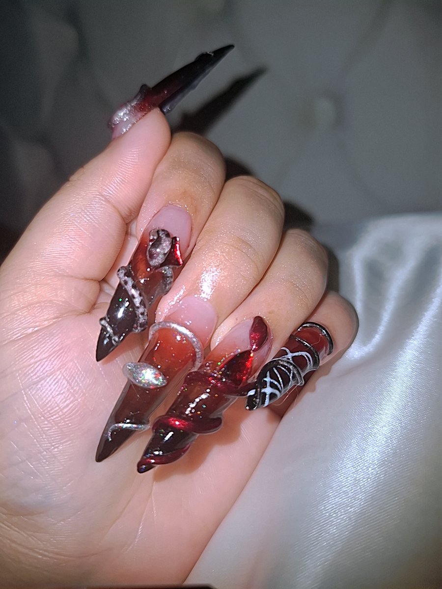 C_Styles1824's tweet photo. Sssslaying with these fierce snake nails! 🐍💅 Red stones add the perfect touch of danger and glamour🔥
Instagram portfolio: https://t.co/VNkjTlt1nx
Facebook page: https://t.co/57y9Hl9Fvv
 
#SnakeNails #RedStoneNails #BoldManicure https://t.co/I4yew5120C