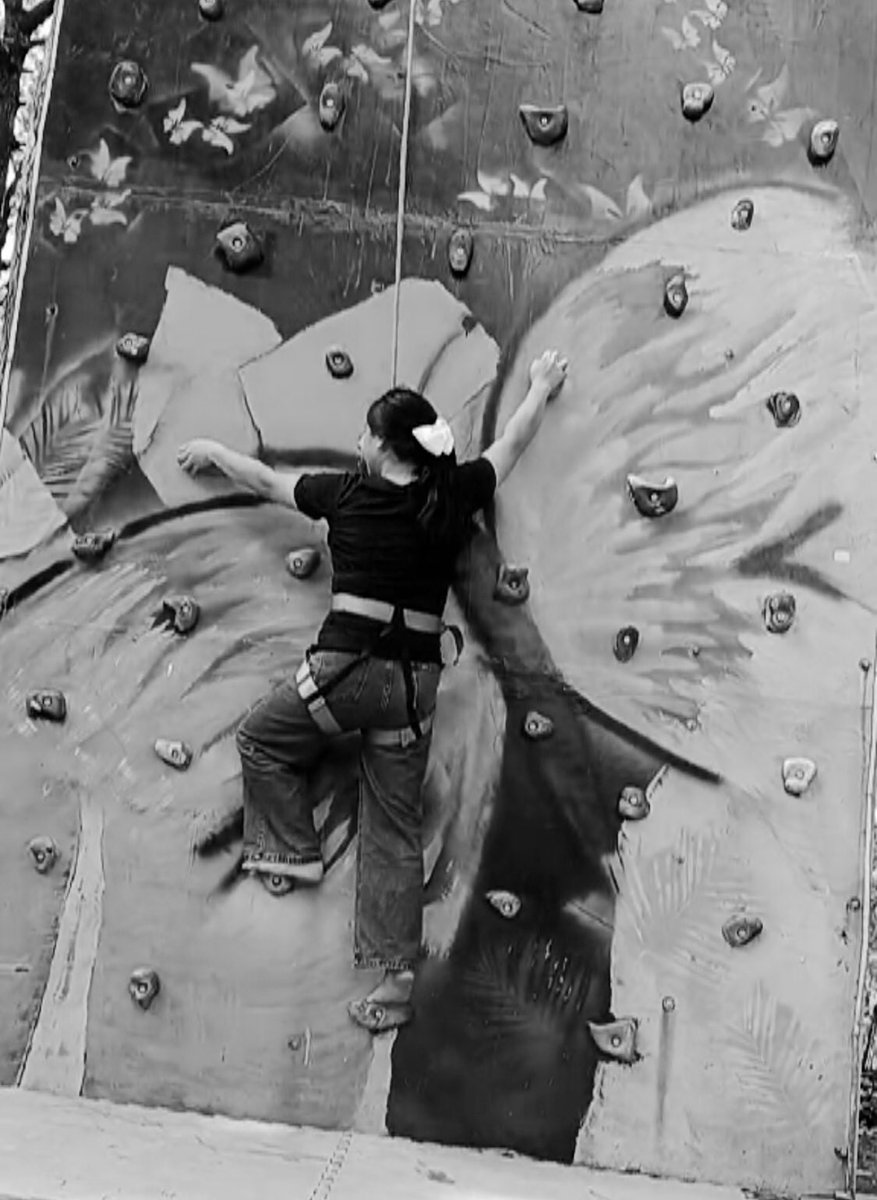 ShereenWillie's tweet photo. I can do this 
#wallClimbing https://t.co/vSjta7O3Iz