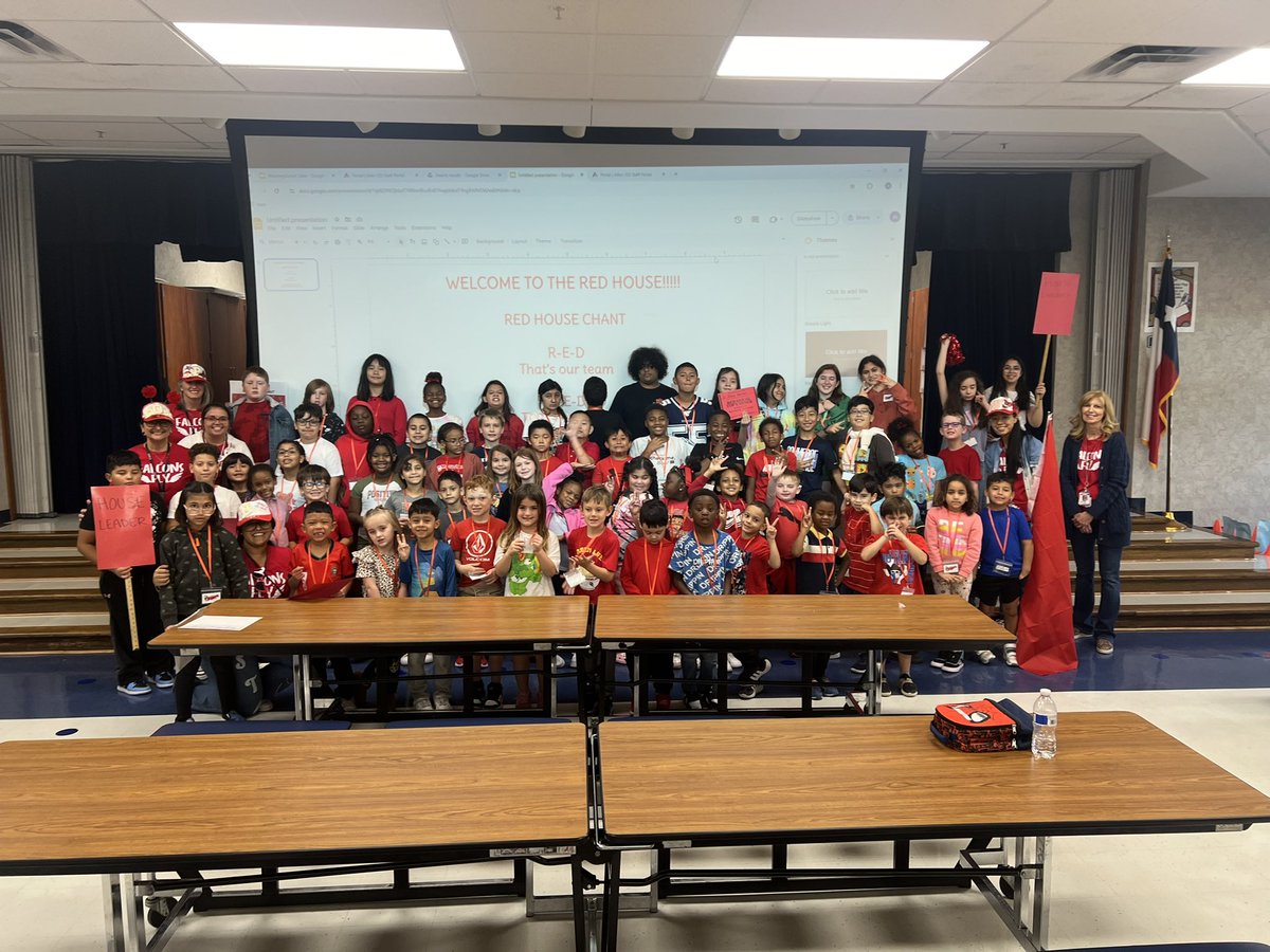 6Daphne's tweet photo. We had our first Story  House Huddle today! Go RED House! @StoryPrincipal @StoryFalcons https://t.co/lBtriAVugv
