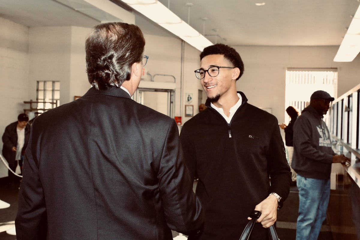 Today, I officially submitted my petitions to run for 13th Ward Alderman.

This moment represents a step toward realizing a vision for a better, stronger, and more connected West Side. 

February 25th, 2025!