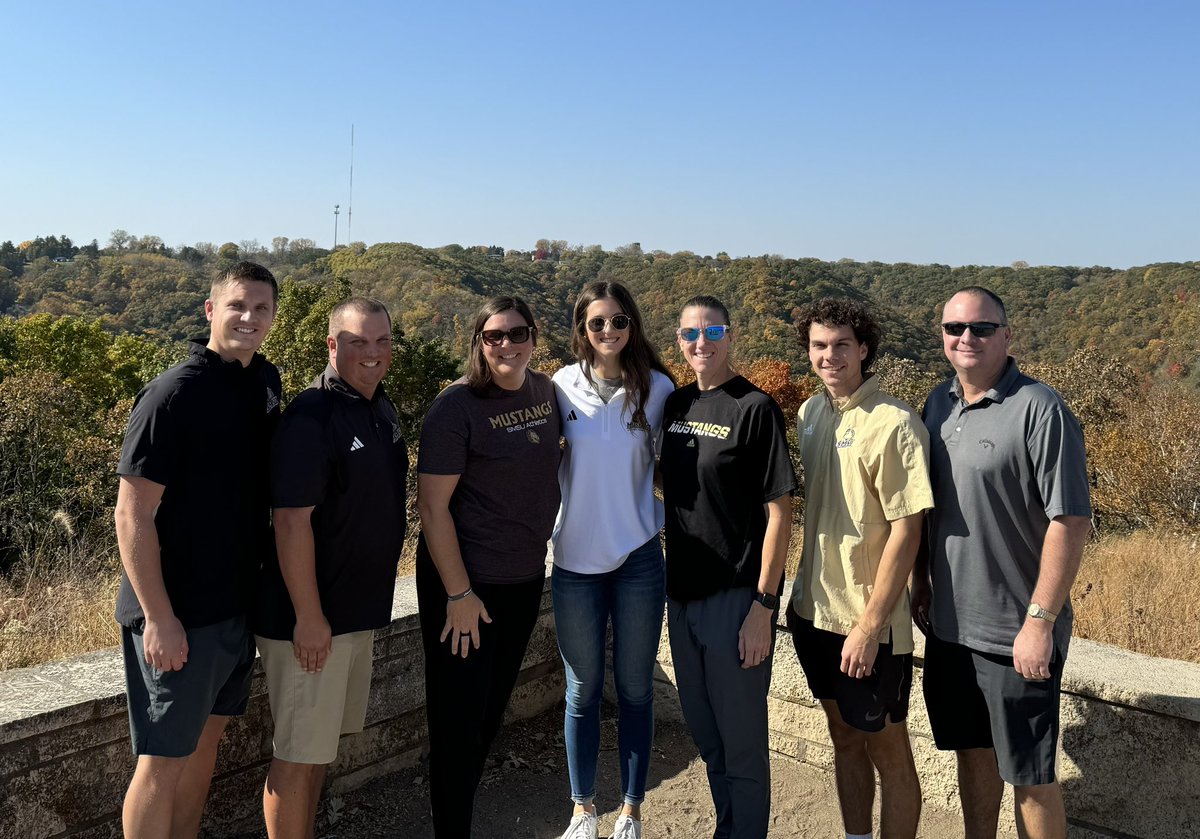 JenFlowers's tweet photo. I love my team! We took a staff trip to Winona for the @smallcollegeath workshop. Plenty of professional development &amp; plenty of fun. Great people - working hard to get better for @SMSUMustangs. Today was a good day. #LetsRide🐴 #WithINtention https://t.co/rQK6qzNXh4